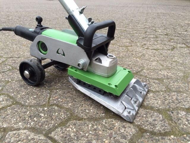Teppichstripper Vinyl Entferner PVC Bodenbeläge mieten in Barver – 2