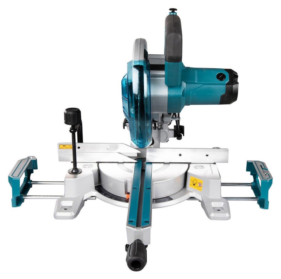 Makita Kapp Gehrungssäge 216 mm mieten in Barver – 2