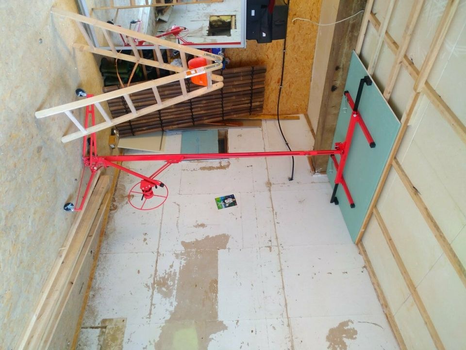N Plattenheber Paneelheber Montagehilfe 4,5 M mieten in Barver – 4