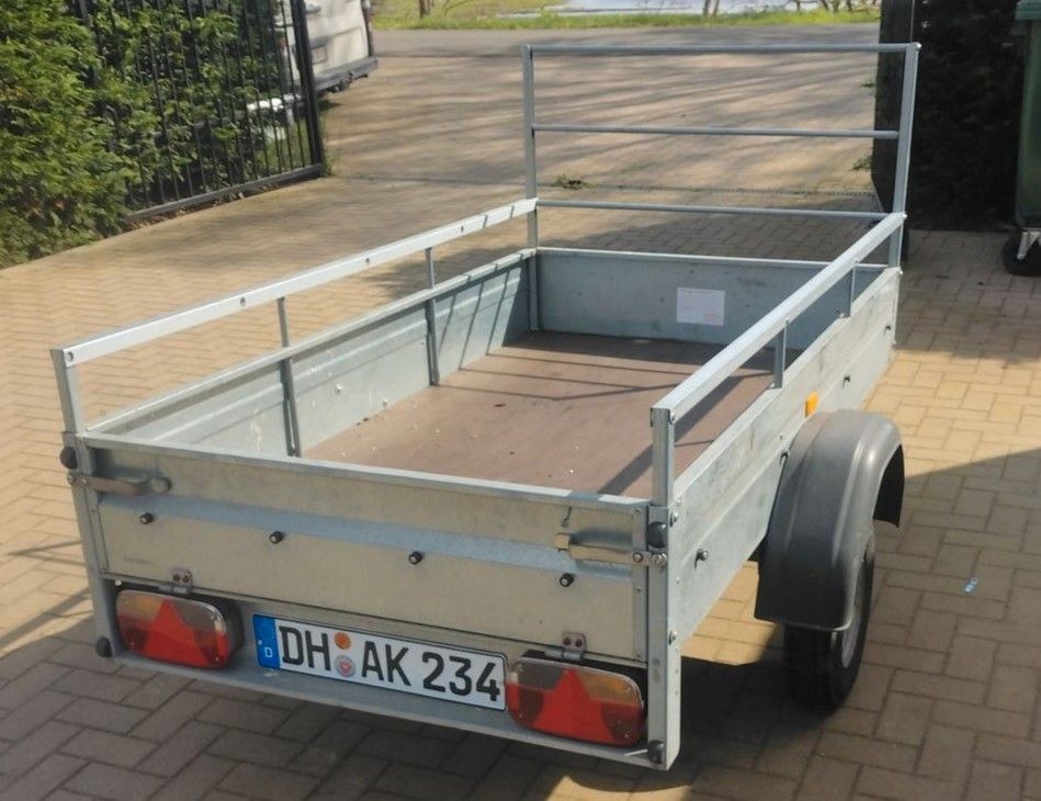 Umzugsanhänger Klein Pkw Anhänger 750kg mieten in Barver