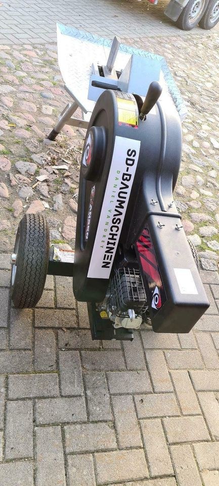 Holzspalter 20t speed Schwungrad Spalter mieten bei SD-Baumaschinen