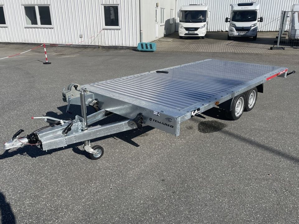 Autotrailer Trailer Autoanhänger geschlossen mieten in Stockelsdorf