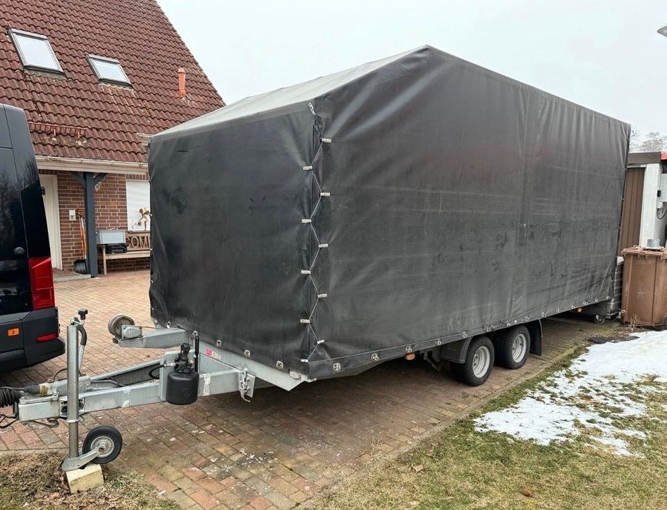 Autotrailer Trailer Autoanhänger geschlossen mieten in Stockelsdorf – 4