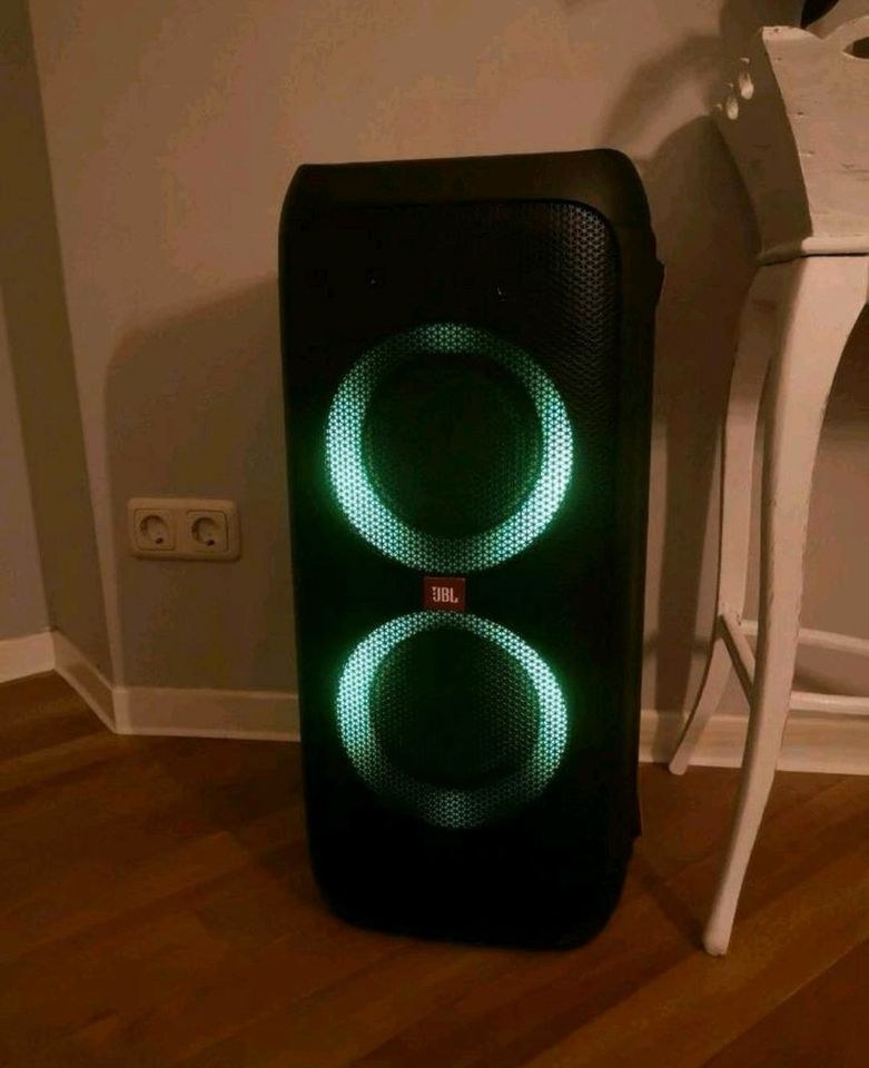Jbl PartyBox 310 bluetooth lautsprecher mieten bei Renner's Rental