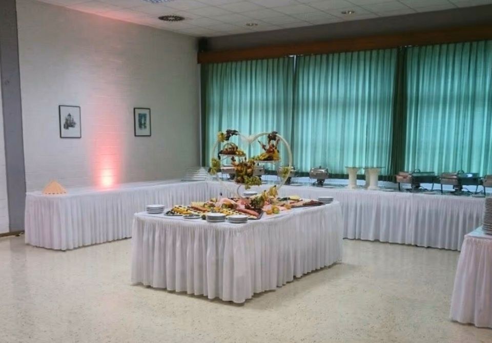 Stoffservietten Platzteller mieten in Gudensberg – für alle Gäste – 2