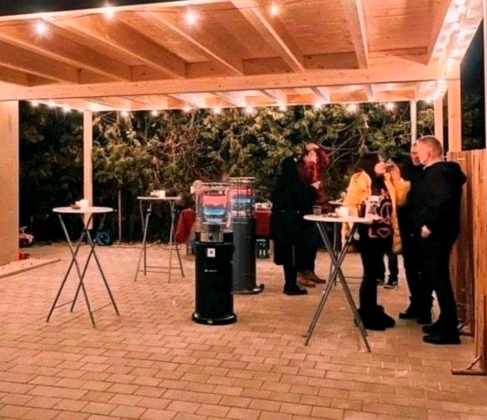 Glühweinsaison Glühweinkocher Stehtische mieten in Lonnerstadt
