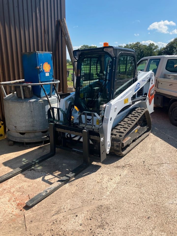 Bobcat T450 Erdarbeiten Baggerarbeiten Radlader mieten – 2