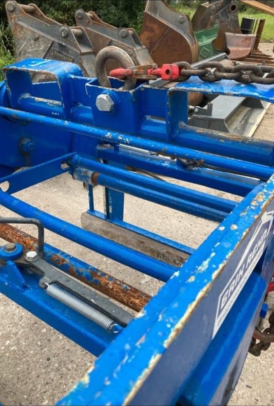 Steinzange Rabattengreifer Betonlego mieten in Seth Holstein – 2