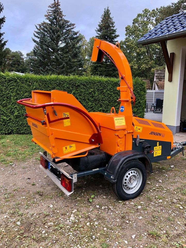 Häcksler Schredder Jensen A530 Baumfällung mieten in Beelitz – 3