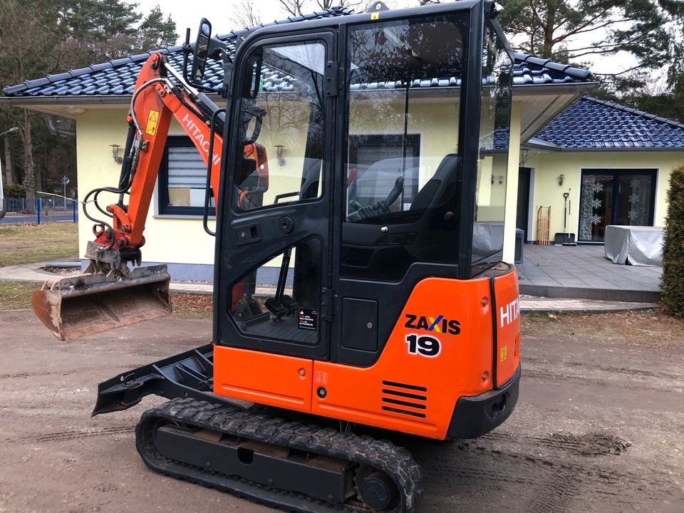 Minibagger Bagger 1,9 Tonnen Tiefbau Arbeiten mieten in Beelitz – 4