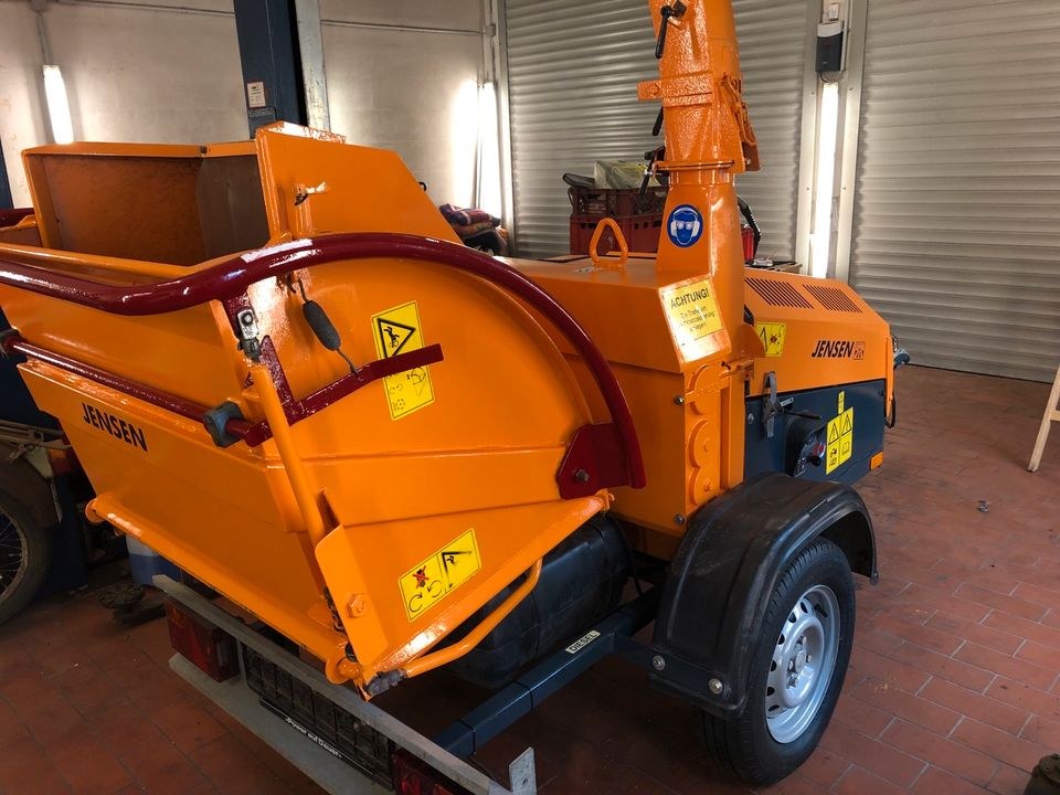 Häcksler Schredder Jensen A530 Baumfällung mieten in Beelitz – 2