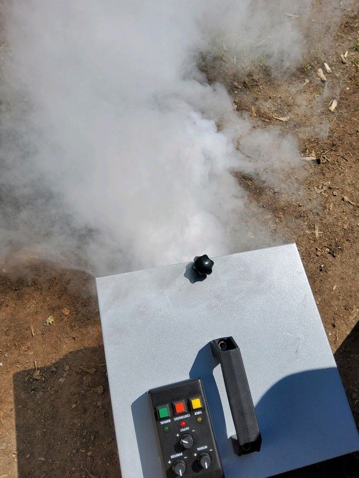 Nebelmaschine Seifenblasenmaschine mieten bei Eventzubehör Mey – 3