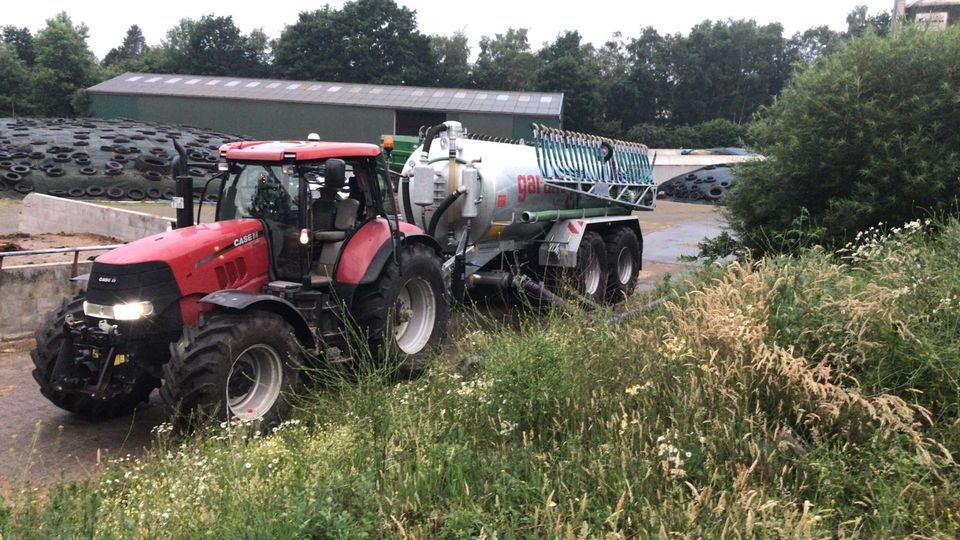 Güllefass Kotte Garant Bomech Schleppschuh mieten in Apen