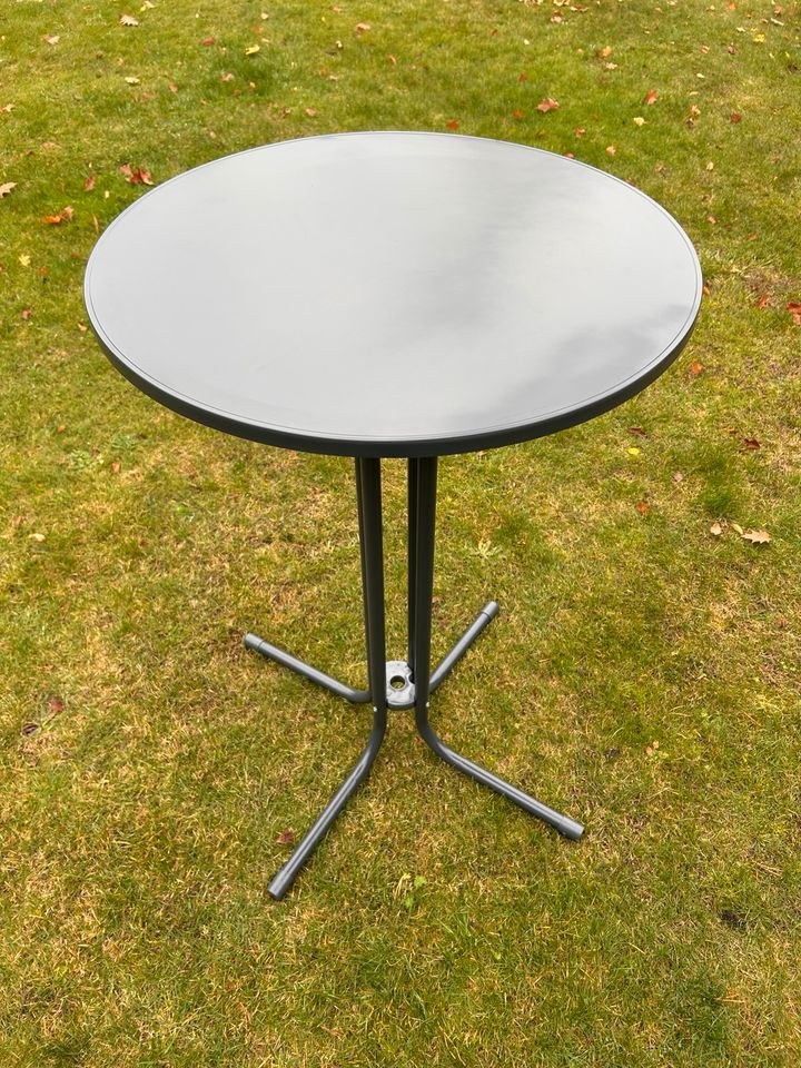 Stehtisch mieten bei Trippis Verleih – für Empfang & Party – 4