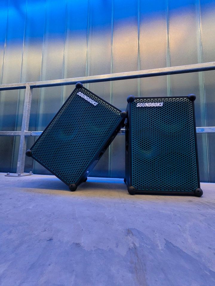Soundboks 3 4 GO Bluetooth Akku Lautsprecher PA mieten bei Rentboks