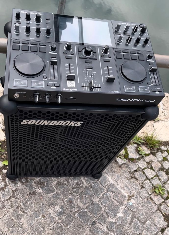 Soundboks 3 4 DJ Controller Musikanlage mieten bei Rentboks – 2
