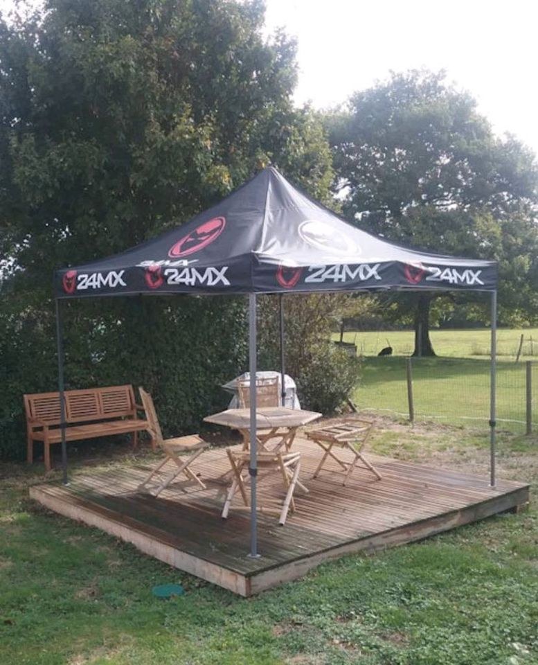 Partyzelt Faltzelt Faltpavillon 3x3m Bluetooth mieten bei Rentboks – 2