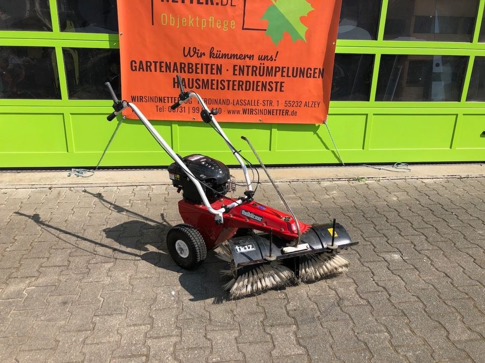 Kehrmaschine TK17 Benzinbetrieben Zubehör mieten bei Garagenvermietung