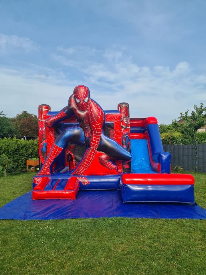 Spiderman Superhelden Hüpfburg Rutsche mieten bei L&A Eventservice