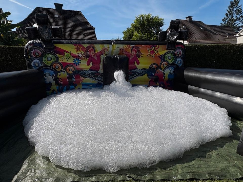 Schaumparty Bubble Park Umrandung Disco Schaum mieten in Gelsenkirchen – 3