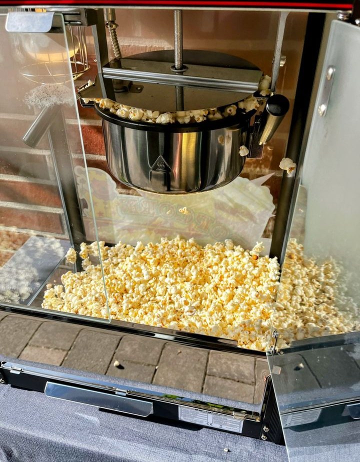 ✨Popcornmaschine inkl Mais Tüten!✨ mieten bei Valentinos Eventspaß – 3