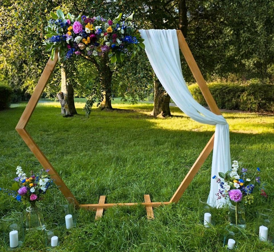 Traubogen inkl Floristik mieten in Garath – für die Hochzeit – 2