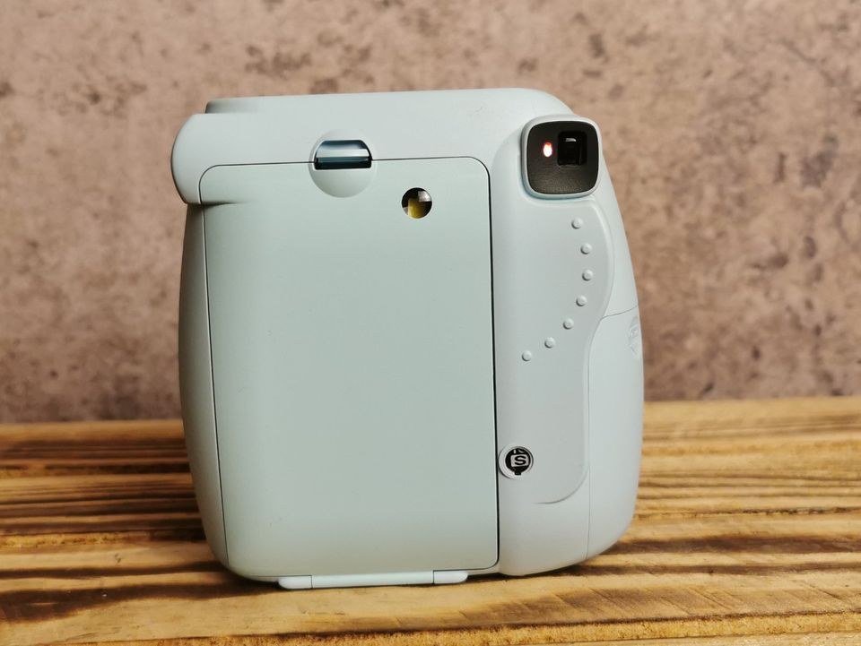 Instax Sofortbildkamera I Polaroid Deko Spiele mieten in Garath – 4