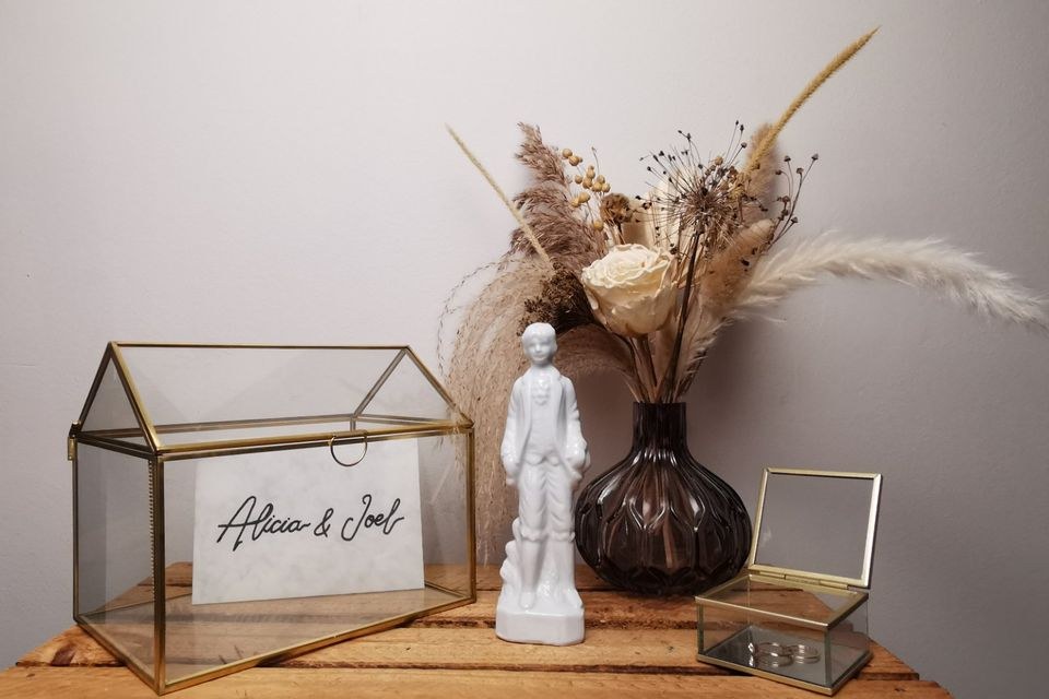 Elegante Glashaus Kartenbox Geschenke mieten in Garath – 2