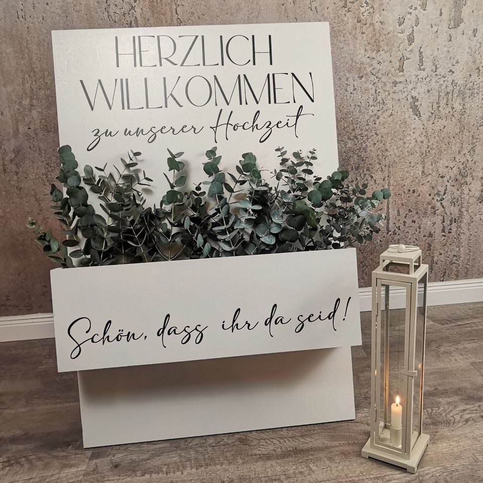 Willkommensschild Flowerbox Deko mieten in Garath – für die Hochzeit