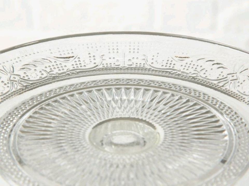 Etagere Glas Tortenplatten Deko mieten in Garath – für die Hochzeit – 4