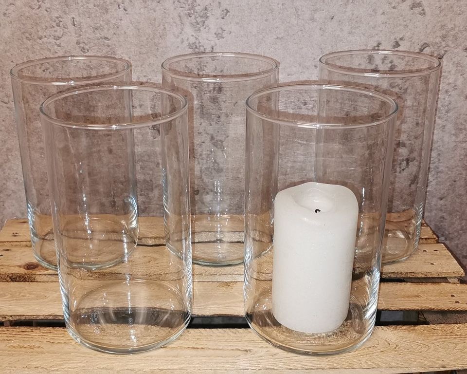 Vasen Kerzenständer Teelichthalter Deko mieten in Garath