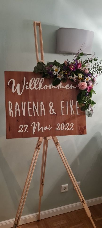 Staffelei Holz Deko Welcome Schild mieten in Garath – für die Hochzeit – 3