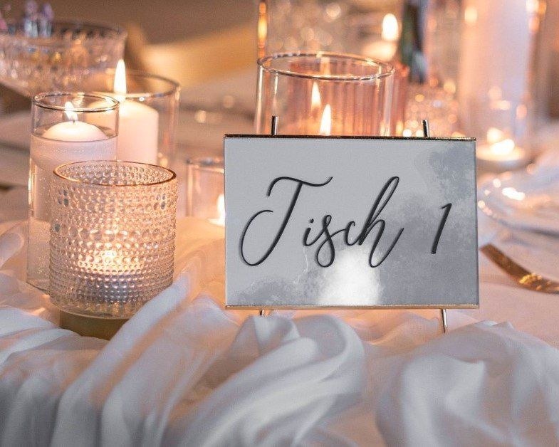 Tischnummern Bilderrahmen Deko mieten in Garath – für die Hochzeit