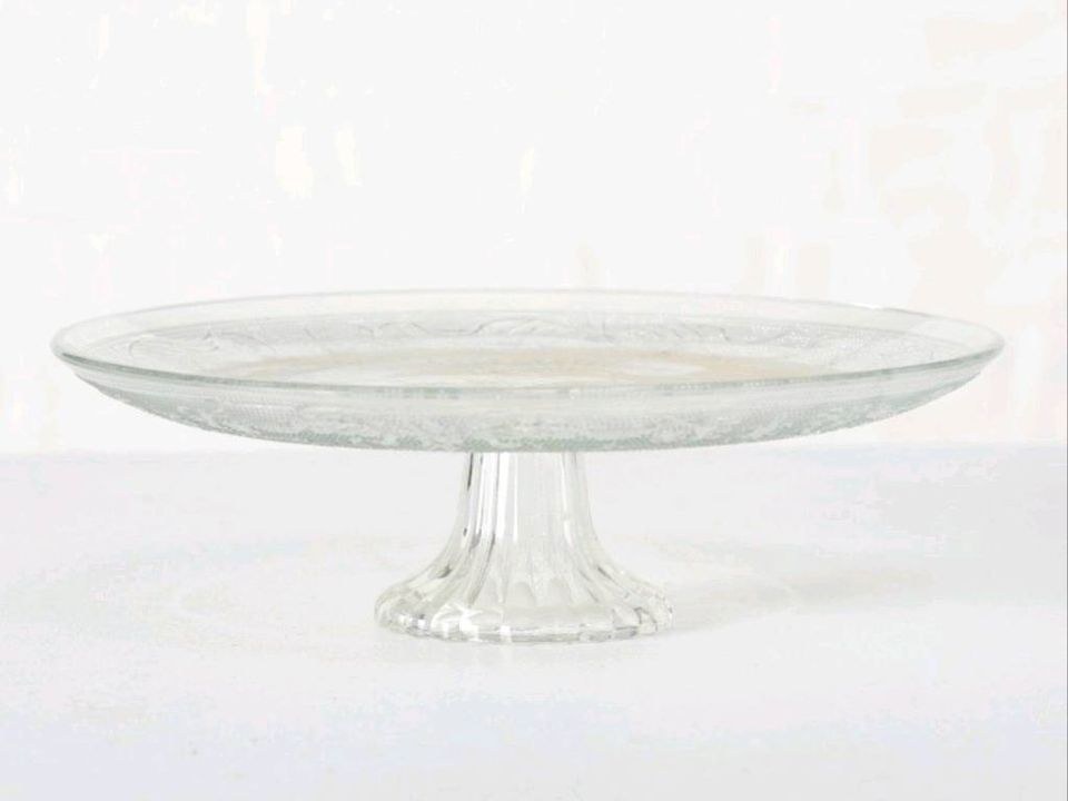 Etagere Glas Tortenplatten Deko mieten in Garath – für die Hochzeit – 3