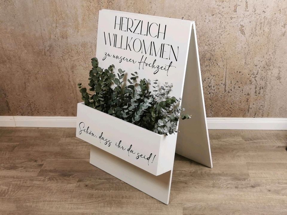 Willkommensschild Flowerbox Deko mieten in Garath – für die Hochzeit – 2