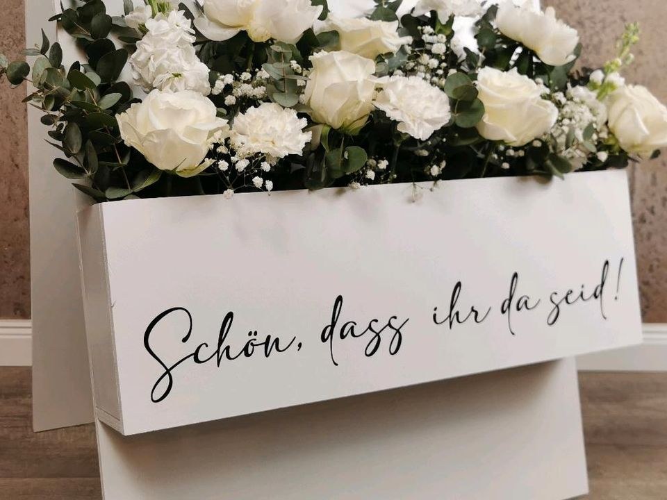 Willkommensschild Flowerbox Deko mieten in Garath – für die Hochzeit – 3