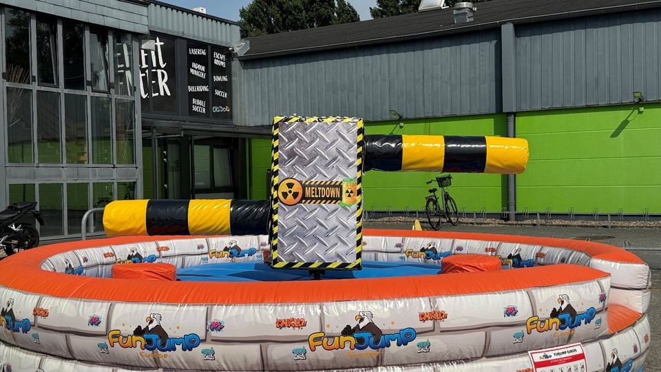 Wipeout Modul mieten bei Freizeitcenter Emden TCE – das Besondere