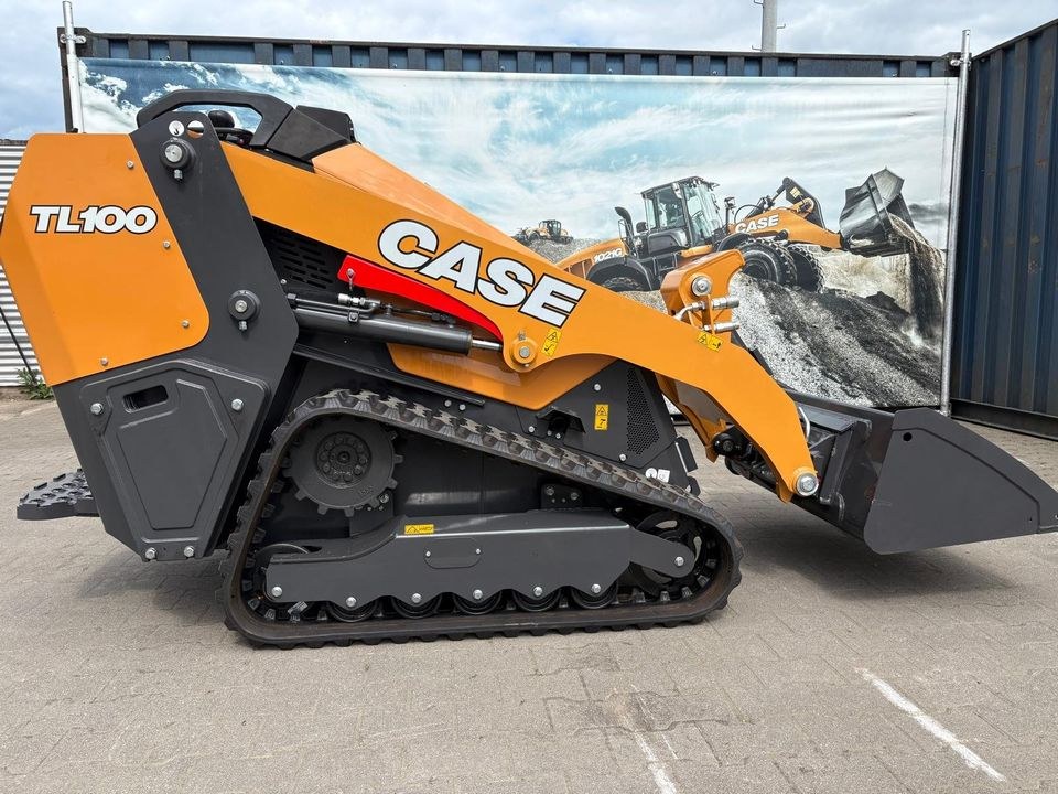 Raupenlader Case TL100 Schaufel Gabel mieten bei RP Baumaschinen