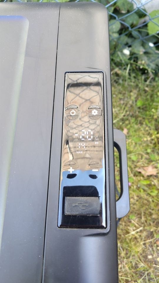 I Meantum IceCube 50L EcoFlow Solarpanel mieten – 3