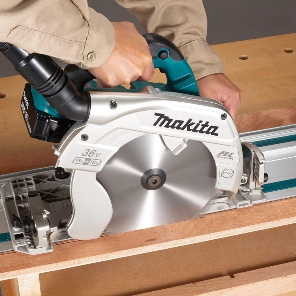 I Makita DHS900 Handkreissäge 4x Akku mieten in Fredersdorf-Vogelsdorf – 2