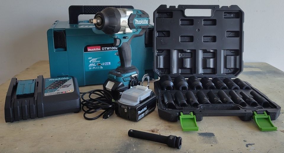 I Makita DTW1002 Schlagbohrschrauber Zubehör mieten