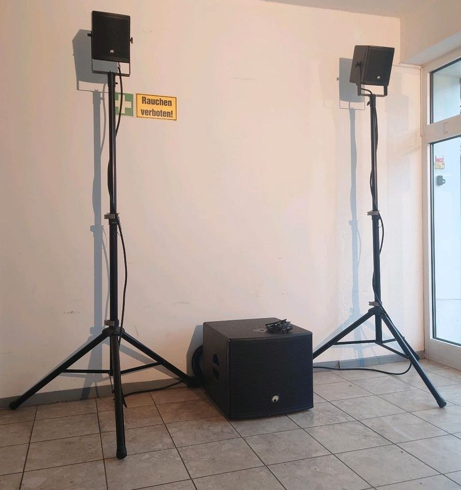 I Omnitronic Molly Lautsprecher Set 1x Sub 2x mieten