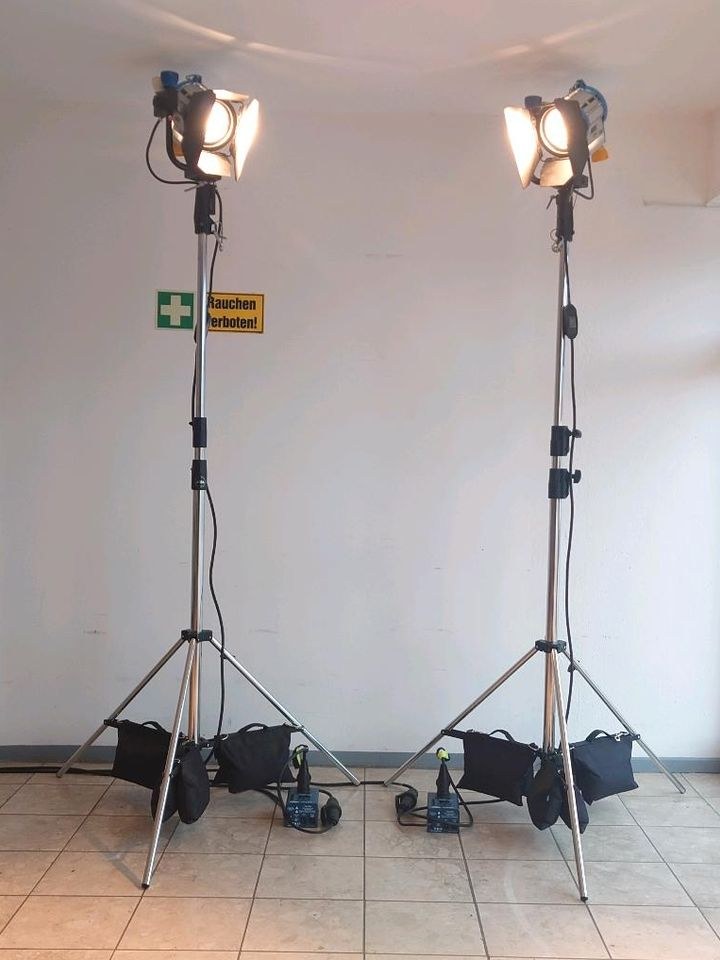 I 2x Arri 650plus Manfrotto Stative Handdimmer mieten
