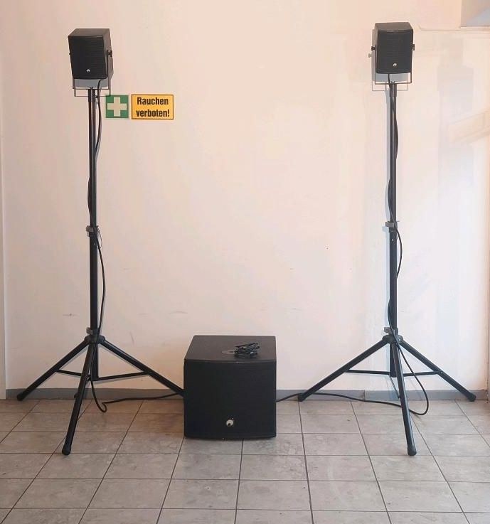 I Omnitronic Molly Lautsprecher Set 1x Sub 2x mieten – 3
