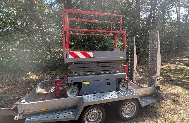 SKYJACK SCHERENBÜHNE STEIGER ARBEITSBÜHNE mieten in Krefeld
