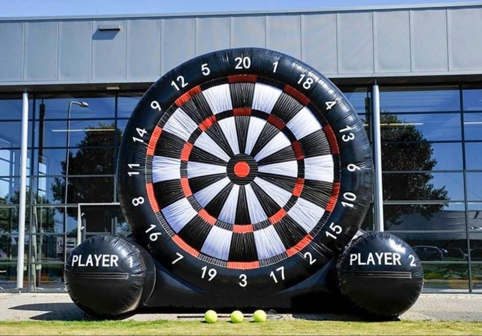 XXL Fussball Dart Dartscheibe Hüpfburg mieten bei Hü Reinicke & Spröte