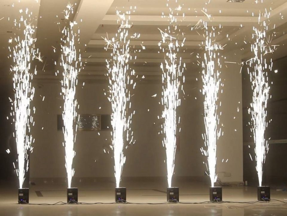 Cold Spark Machine Kaltfeuerwerk Nebelmaschine N mieten in Baden-Baden – 2