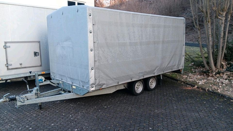 Absenkanhänger groß klein mieten in Nüsttal – für Umzug & Baumarkt