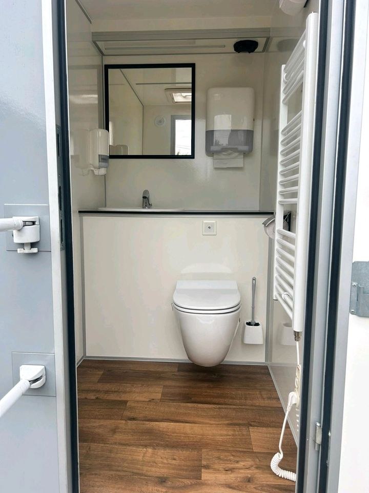 Toilettenwagen autark WC Anhänger mieten bei Mietservice Nüsttal – 3