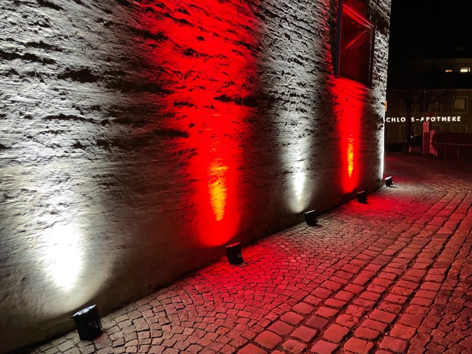 LED Scheinwerfer 6×15W RGBWAUV Akku N mieten bei ToWi Eventdeko